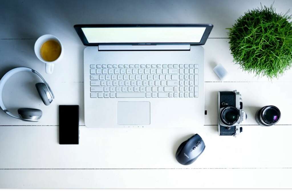 The 5 things you need to become an online English tutor