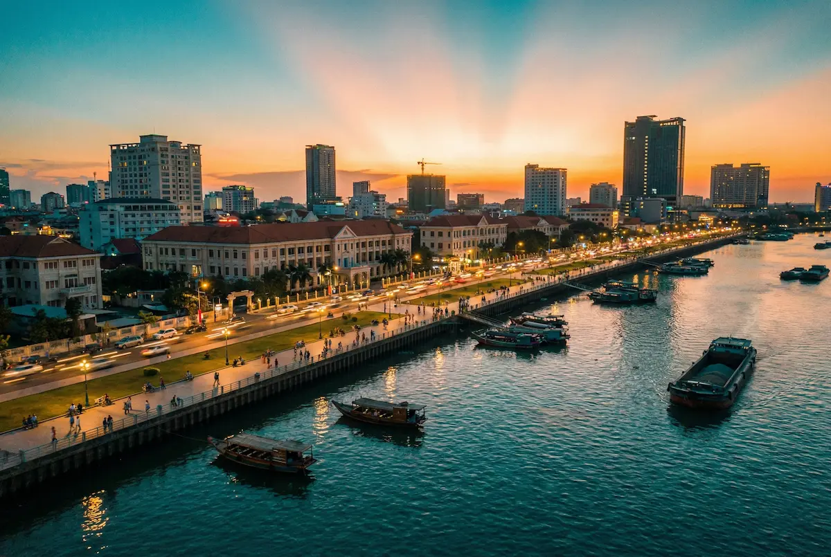 Urban teaching placements and city lifestyle for TEFL interns in Cambodia with myTEFL
